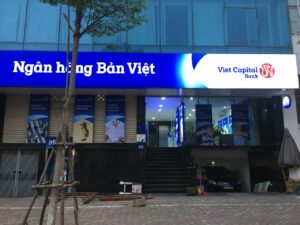 Biển Bạt 3M Xuyên Sáng - Biển Quảng Cáo Ngân Hàng