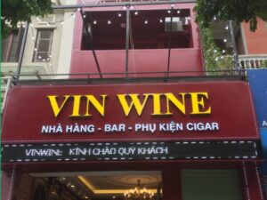 Biển quảng cáo chữ nổi, chất liệu inox